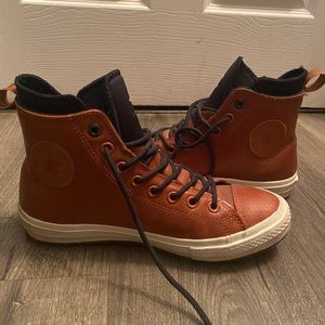 Men’s brown leather lined hi tops